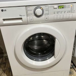 Пральна машина LG WD-10384N